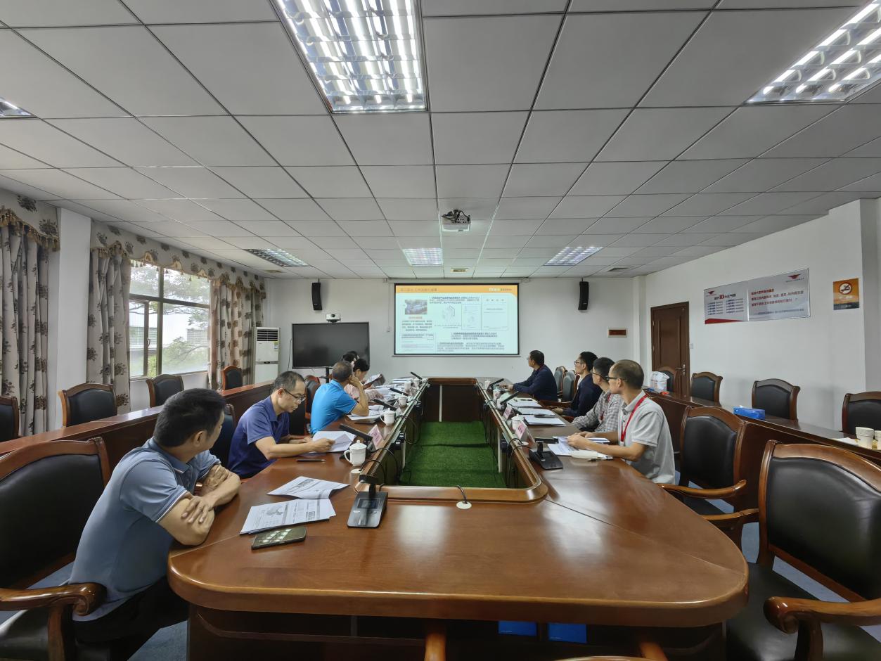 广东省生猪规模化养殖设施装备制造及应用标准化试点项目中期评估获评优秀（现场照片3）.jpg
