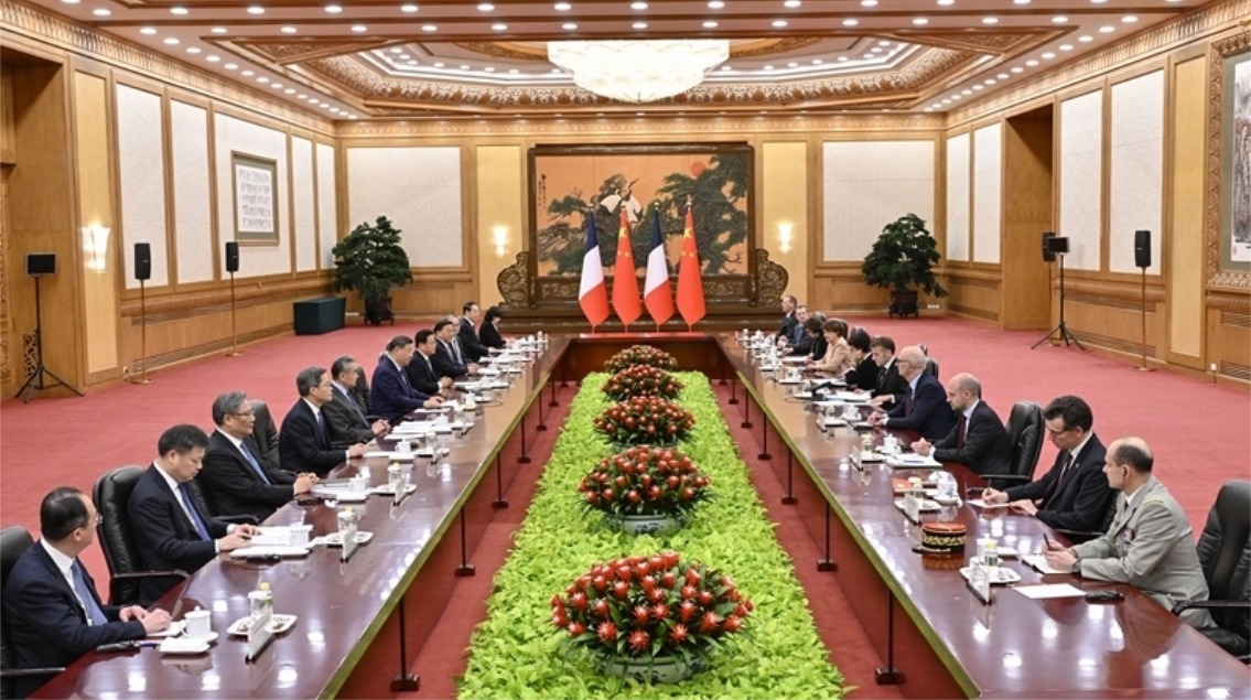 习近平同法国总统马克龙举行会谈