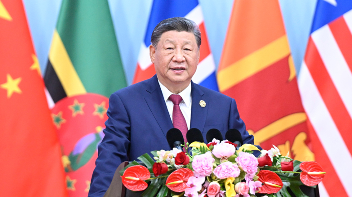 习近平出席全球妇女峰会开幕式并发表主旨讲话